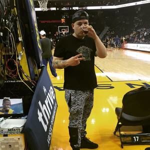 Meet your Posher, Augusto